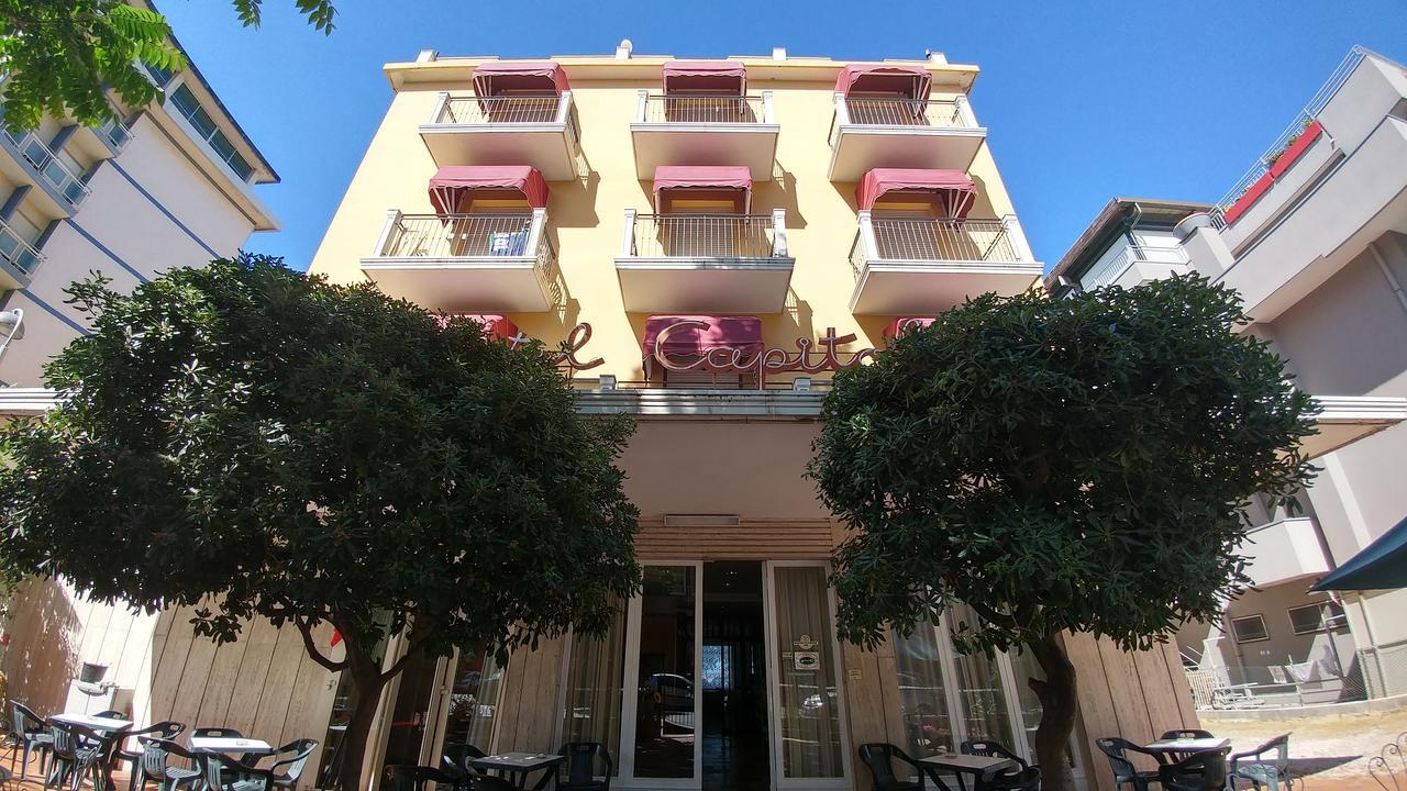 Hotel Capitol Ріміні Екстер'єр фото